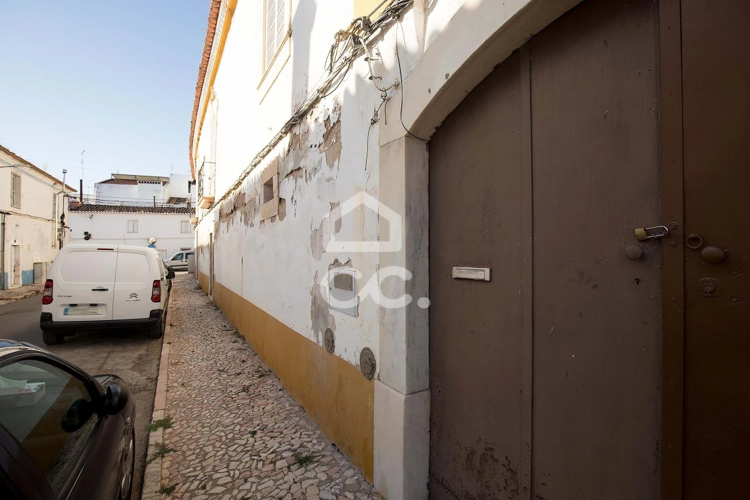 Moradia T1 para Venda em Borba (São Bartolomeu) Foto 1