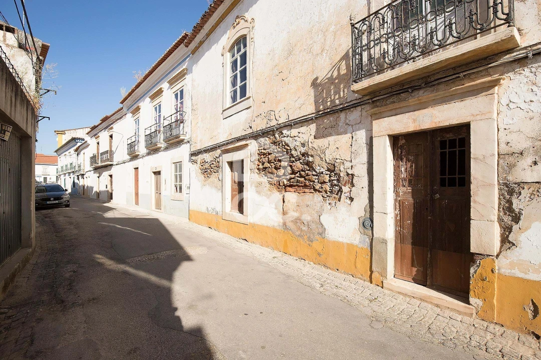 Moradia T1 para Venda em Borba (São Bartolomeu) Foto 1