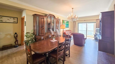 Apartamento T2 para Venda em Quarteira