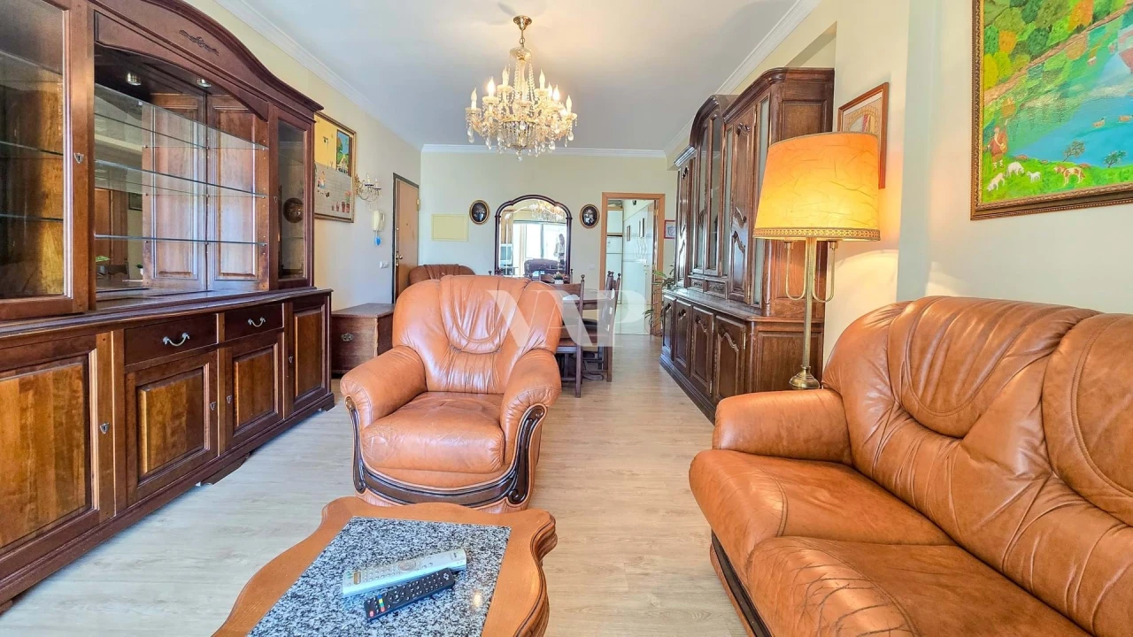 Apartamento T2 para Venda em Quarteira Foto 7