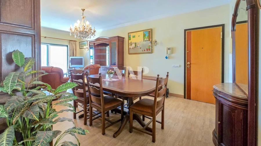 Apartamento T2 para Venda em Quarteira Foto 10