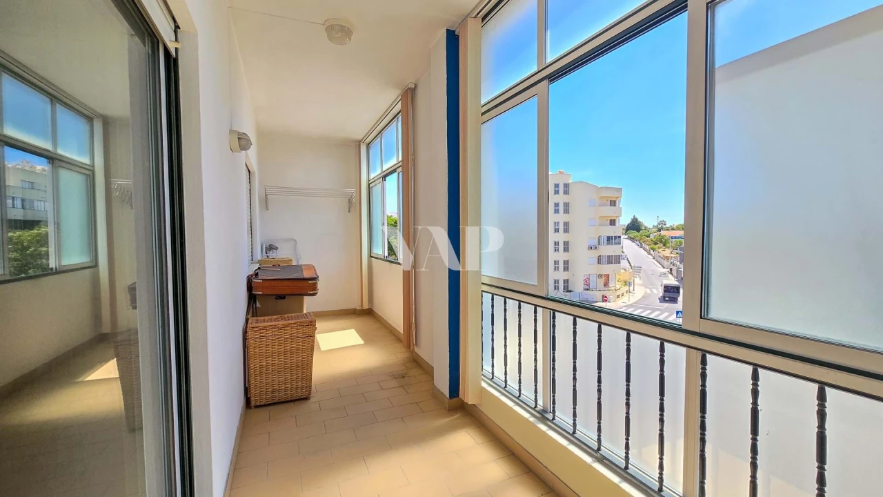 Apartamento T2 para Venda em Quarteira Foto 4