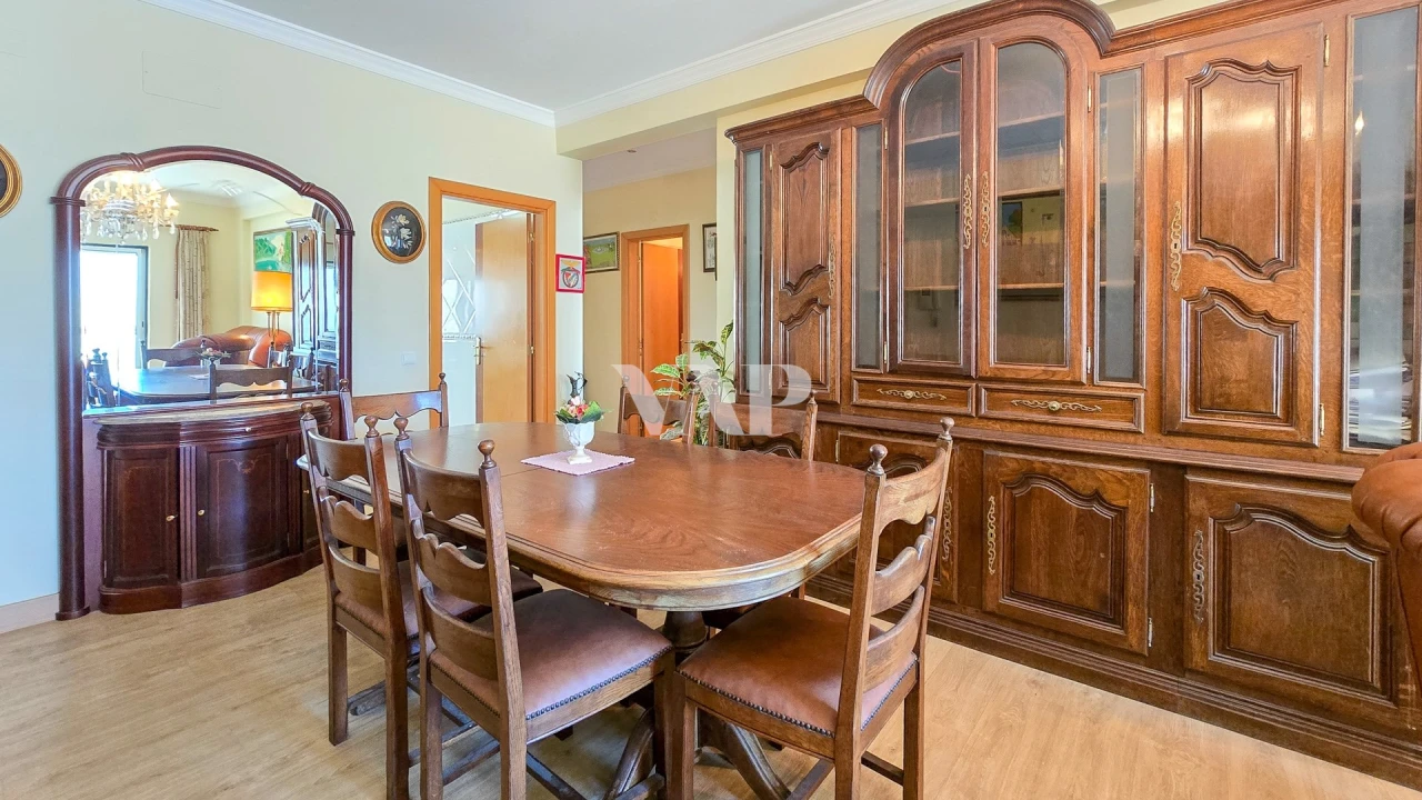 Apartamento T2 para Venda em Quarteira Foto 8