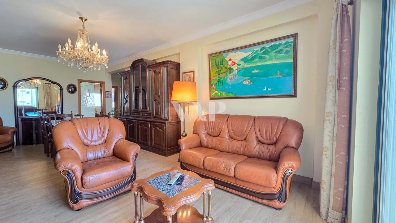 Apartamento T2 para Venda em Quarteira Foto 5