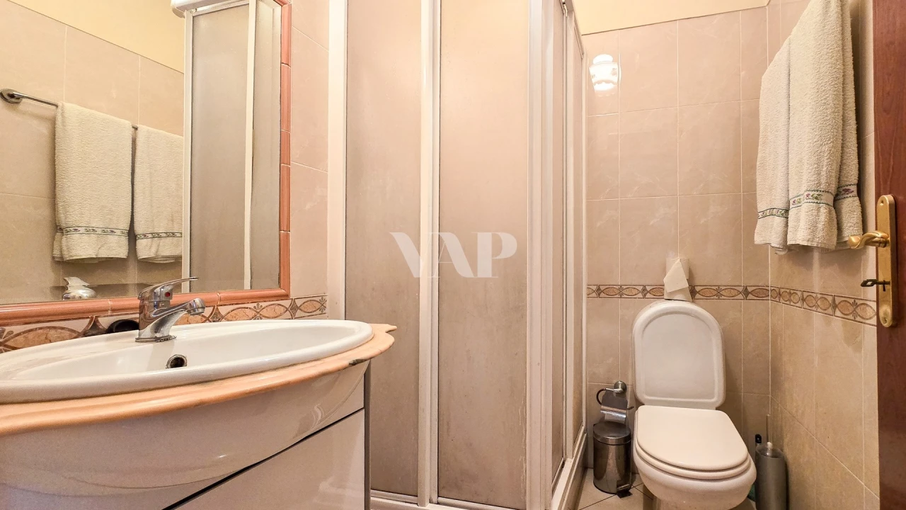 Apartamento T2 para Venda em Quarteira Foto 16
