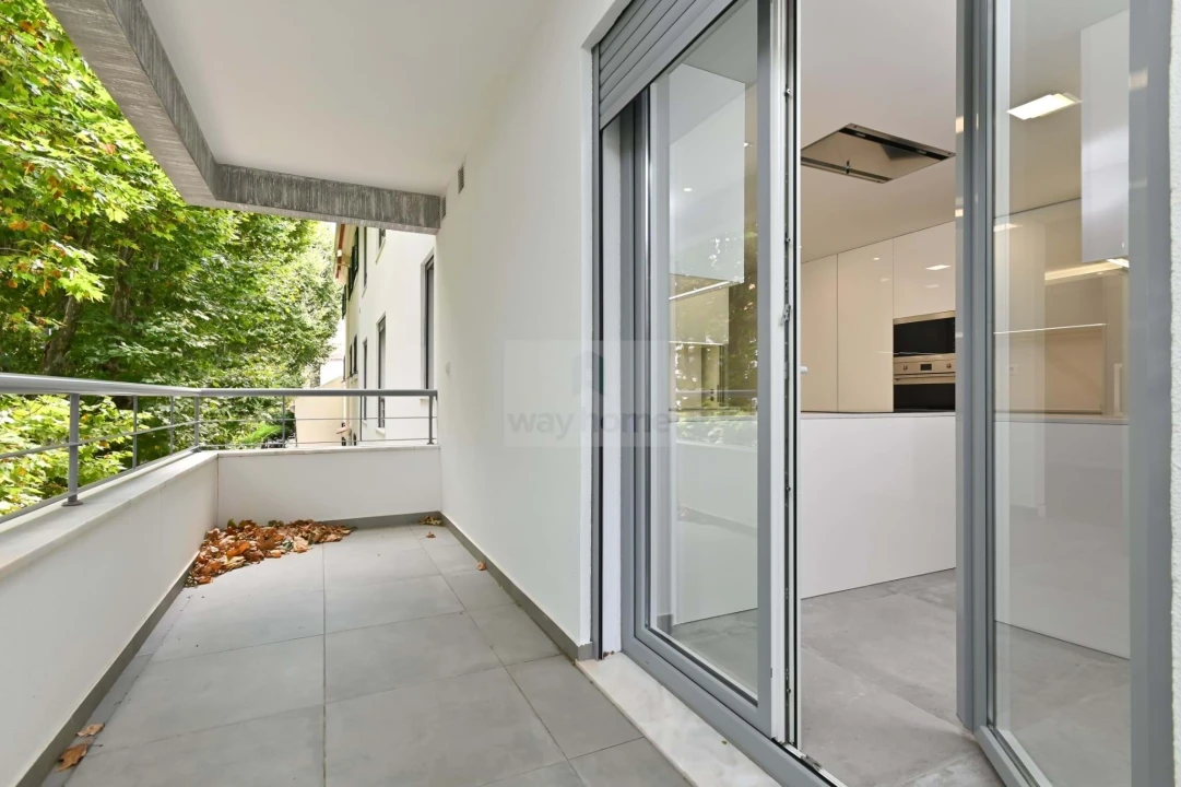 Apartamento T3 para Venda em Carcavelos e Parede Foto 4