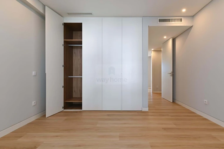 Apartamento T3 para Venda em Carcavelos e Parede Foto 26