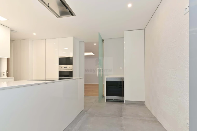 Apartamento T3 para Venda em Carcavelos e Parede Foto 19