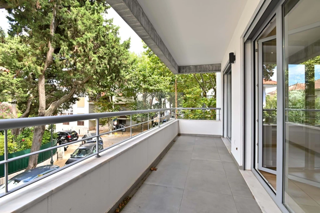 Apartamento T3 para Venda em Carcavelos e Parede Foto 3