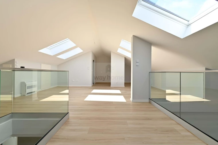 Apartamento T3 para Venda em Carcavelos e Parede Foto 22