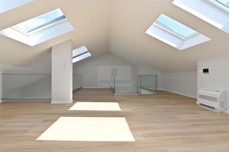 Apartamento T3 para Venda em Carcavelos e Parede Foto 21