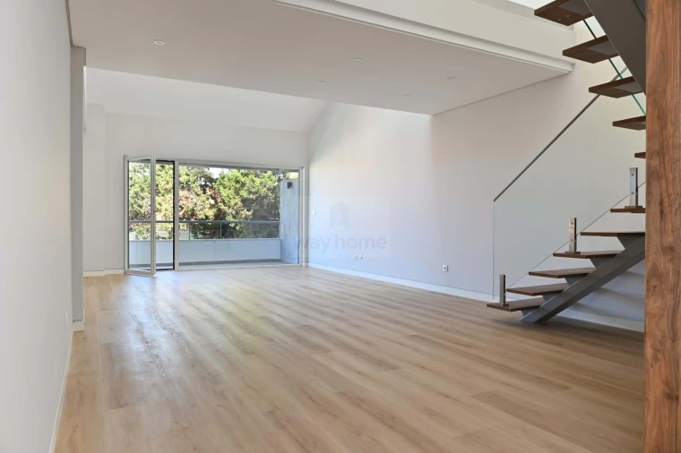 Apartamento T3 para Venda em Carcavelos e Parede Foto 25