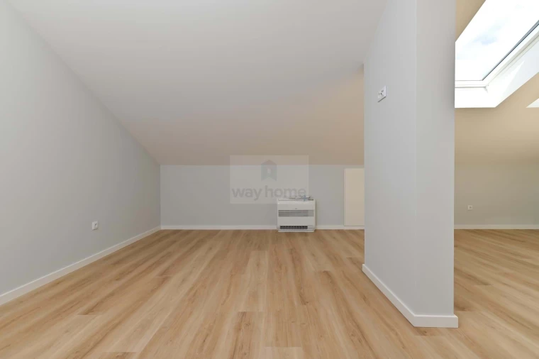 Apartamento T3 para Venda em Carcavelos e Parede Foto 20