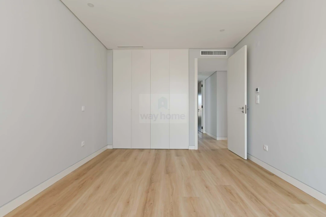 Apartamento T3 para Venda em Carcavelos e Parede Foto 9