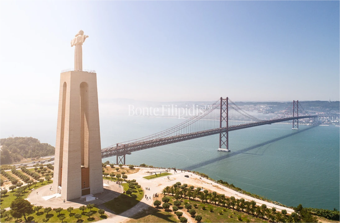 Apartamento T5 para Venda em Costa da Caparica Foto 19