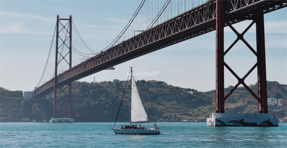 Apartamento T5 para Venda em Costa da Caparica Foto 16