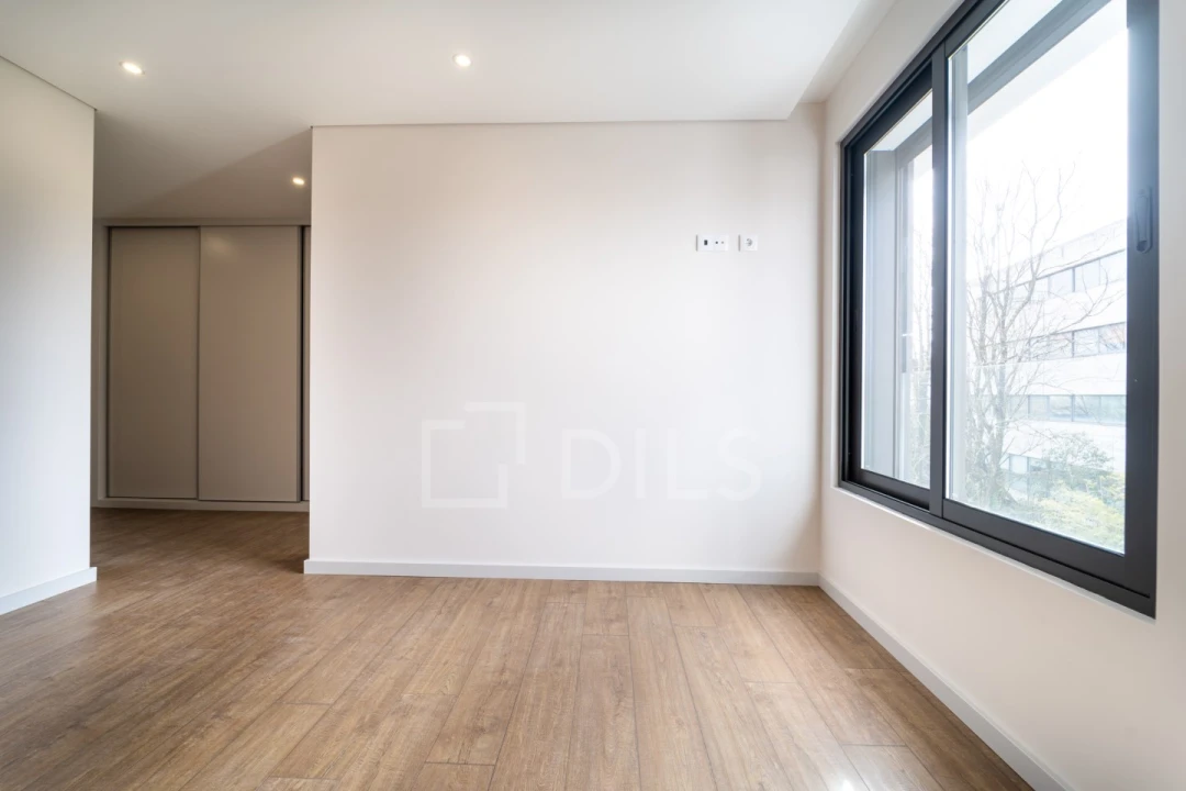 Apartamento T3 para Venda em Cedofeita, Santo Ildefonso, Sé, Miragaia, São Nicolau e Vitória Foto 24