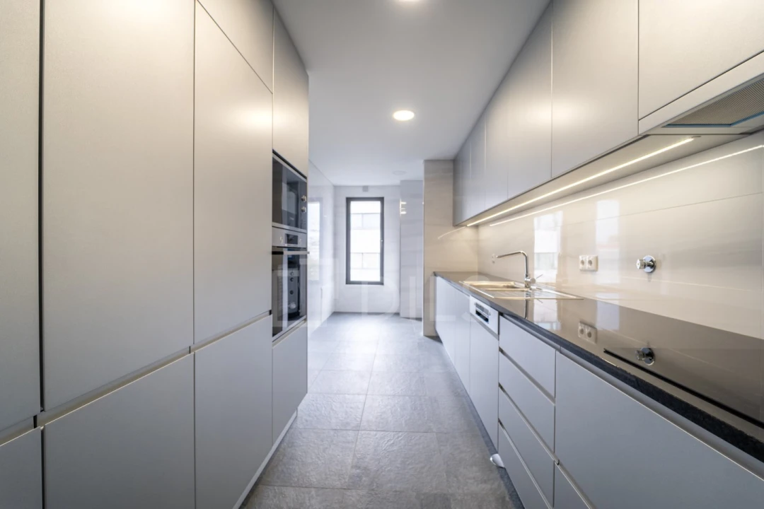 Apartamento T3 para Venda em Cedofeita, Santo Ildefonso, Sé, Miragaia, São Nicolau e Vitória Foto 25