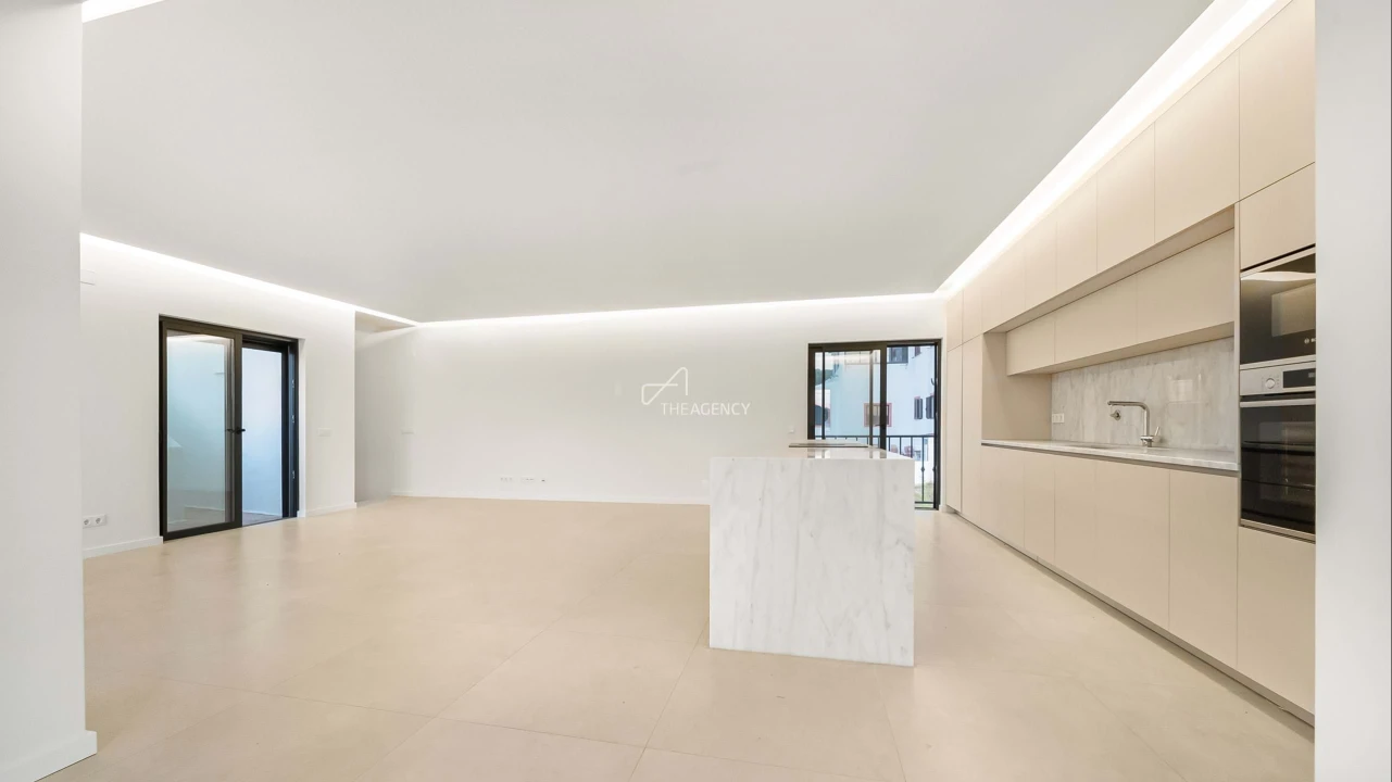 Moradia T3 para Venda em Santa Maria do Castelo e Santiago e Santa Susana Foto 8