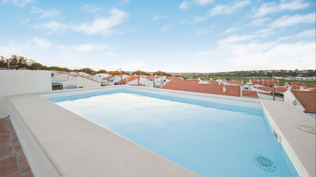 Moradia T3 para Venda em Santa Maria do Castelo e Santiago e Santa Susana Foto 2