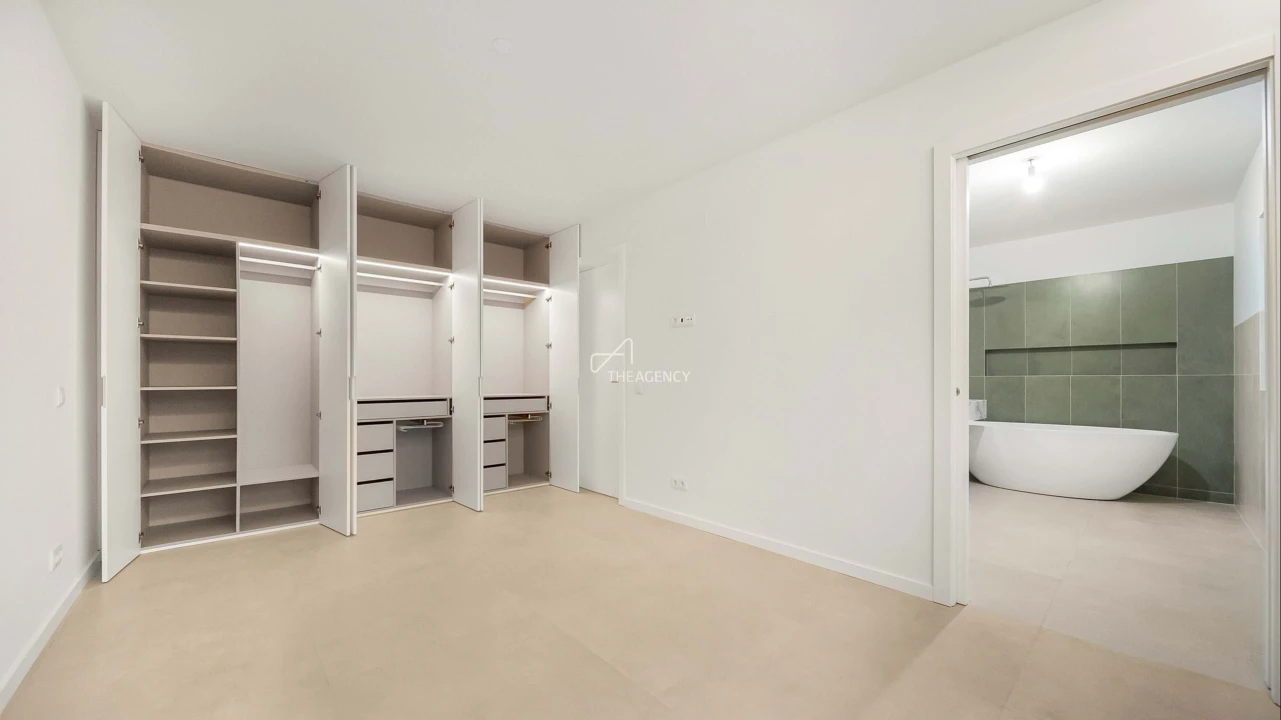 Moradia T3 para Venda em Santa Maria do Castelo e Santiago e Santa Susana Foto 12