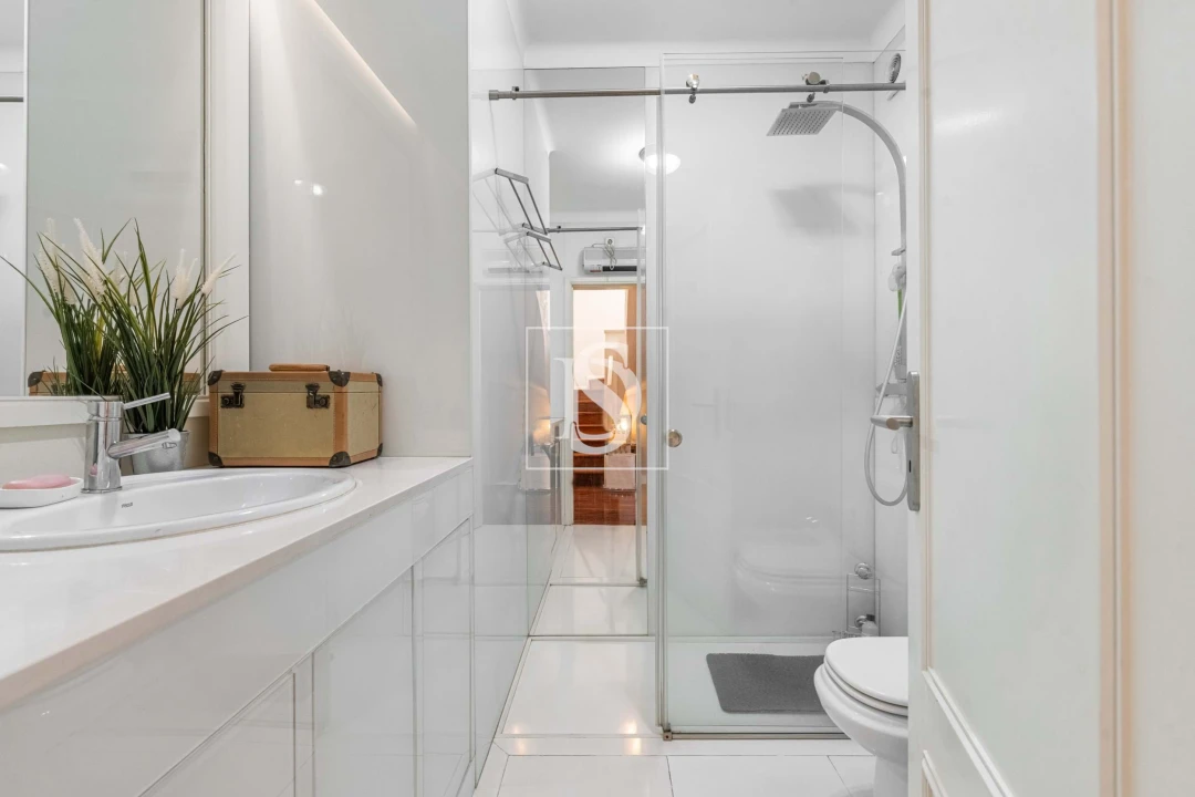 Moradia T4 para Venda em Creixomil Foto 25