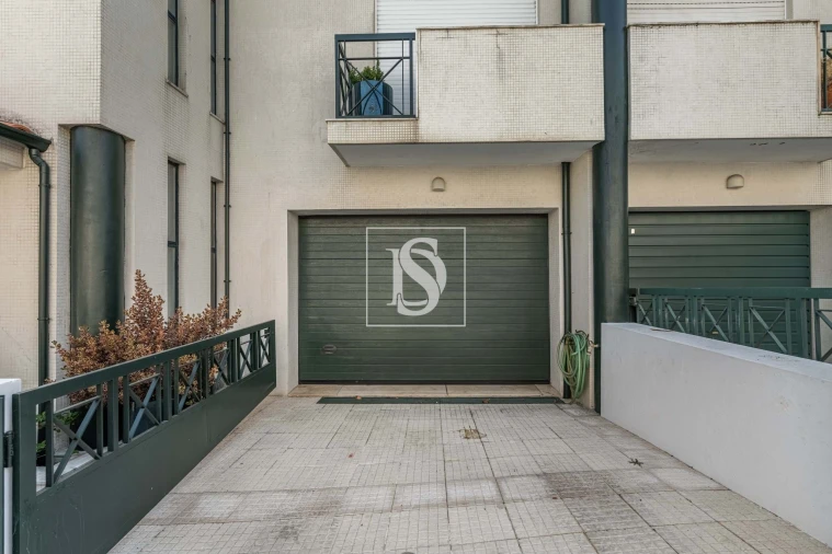 Moradia T4 para Venda em Creixomil Foto 33