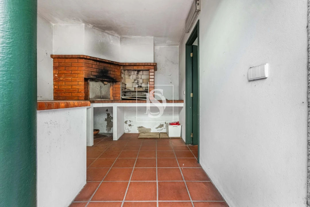 Moradia T4 para Venda em Creixomil Foto 19