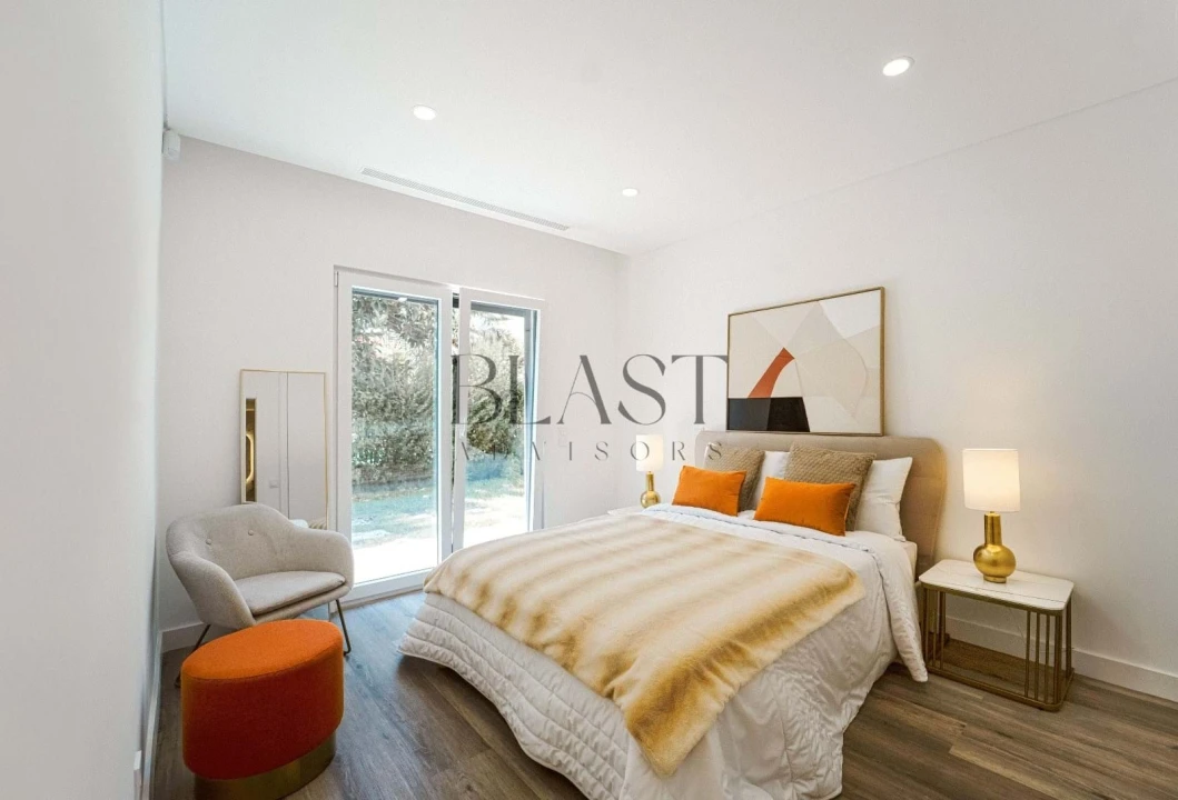 Moradia T4 para Venda em Charneca de Caparica e Sobreda Foto 16