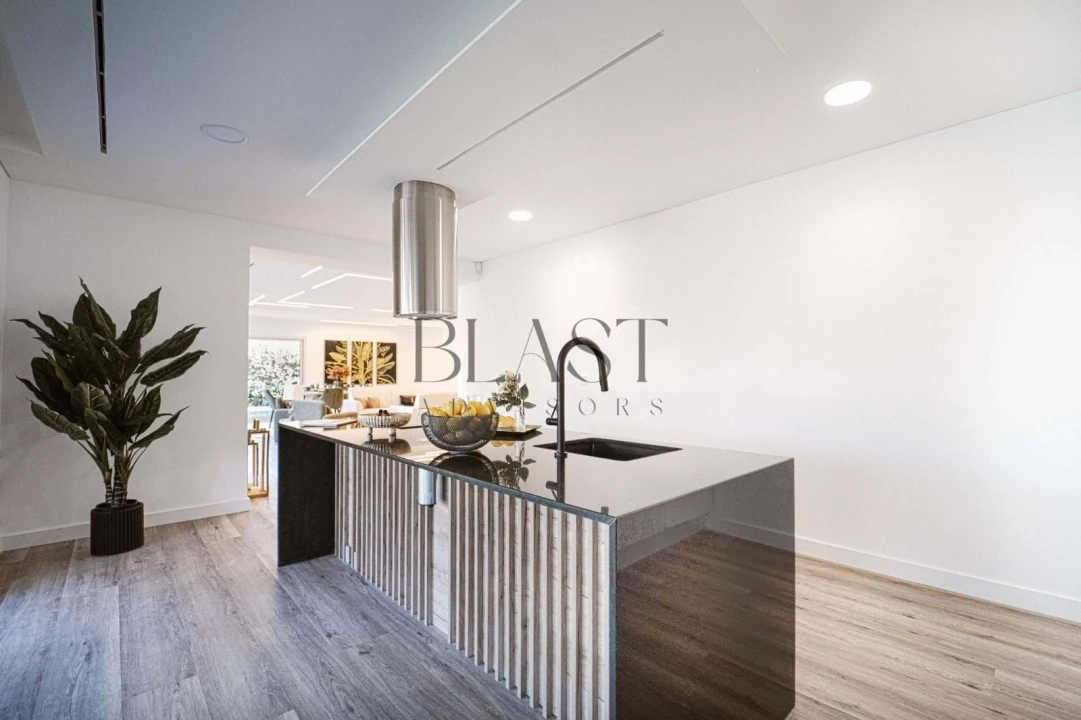 Moradia T4 para Venda em Charneca de Caparica e Sobreda Foto 13