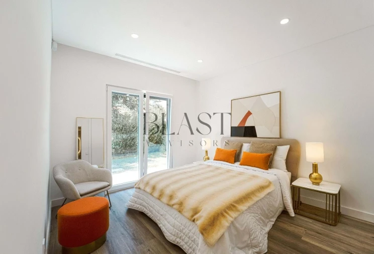 Moradia T4 para Venda em Charneca de Caparica e Sobreda Foto 16