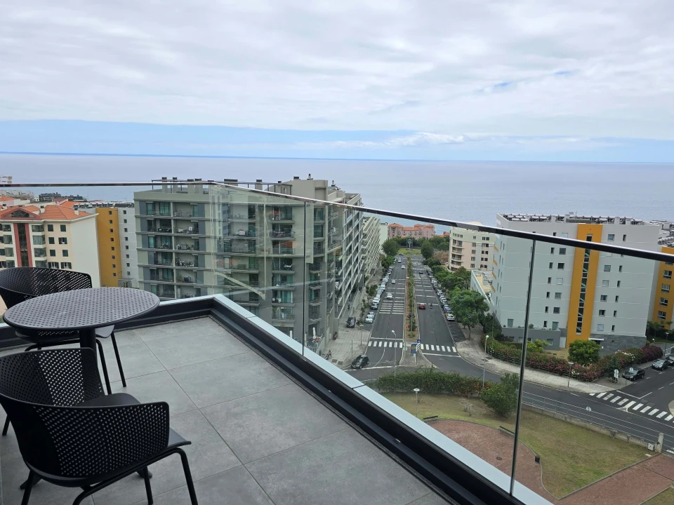 Apartamento T3 para Venda em São Martinho Foto 1