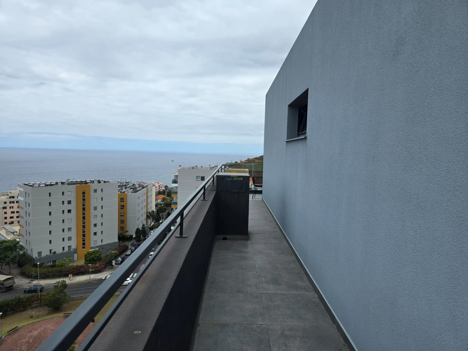 Apartamento T3 para Venda em São Martinho Foto 5