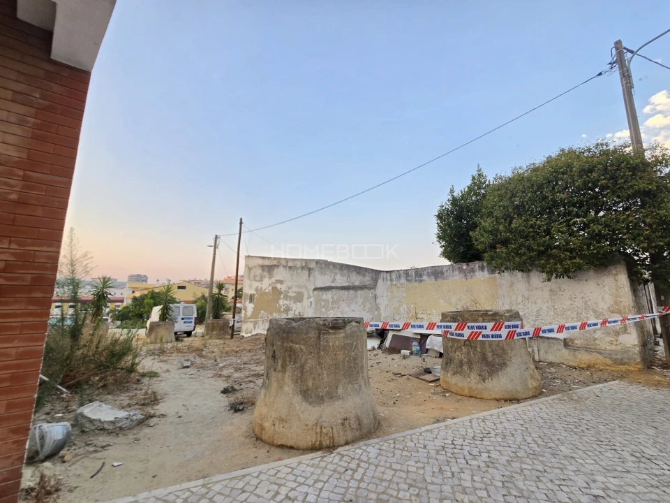Terreno para Venda em Setubal (São Sebastião) Foto 5