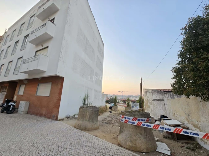 Terreno para Venda em Setubal (São Sebastião) Foto 6