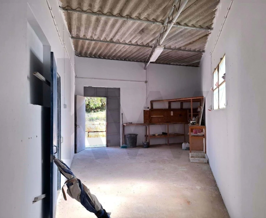 Armazém para Venda em Olhão Foto 10