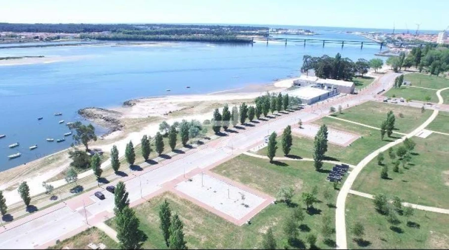 Apartamento T4 para Venda em Santa Maria Maior e Monserrate e Meadela Foto 7