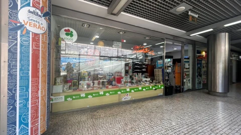 Loja para Arrendamento em Areeiro