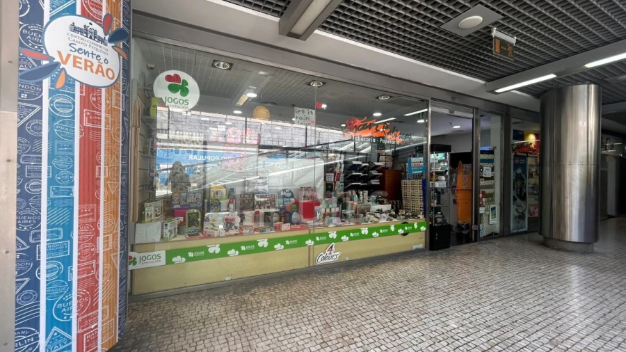 Loja para Arrendamento em Areeiro