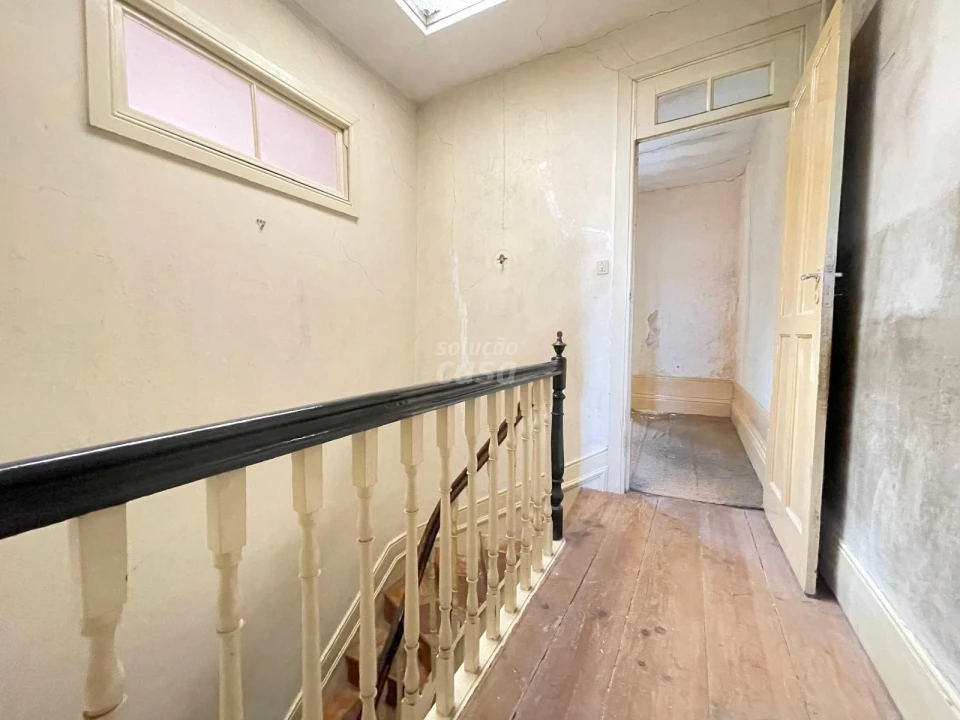 Prédio para Venda em Santa Marinha e São Pedro da Afurada Foto 12