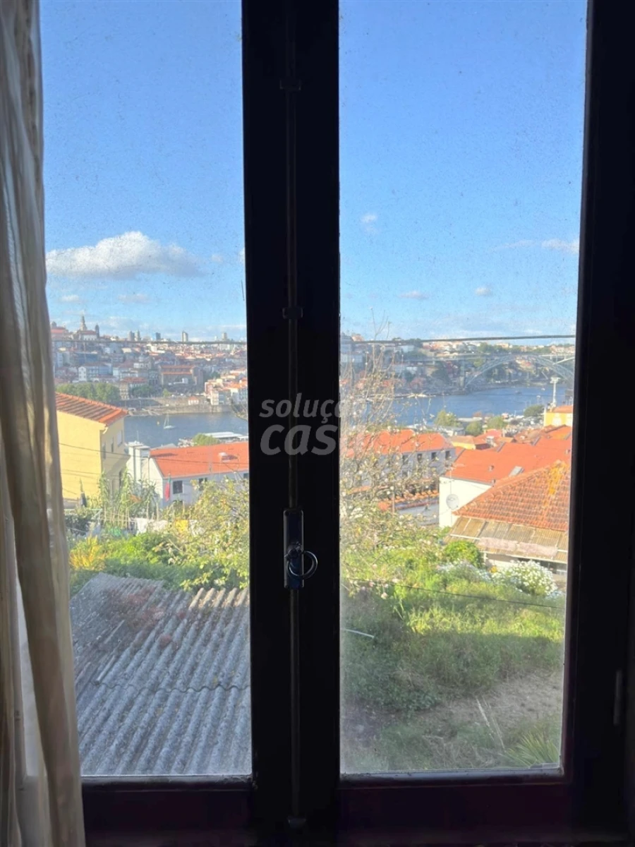 Prédio para Venda em Santa Marinha e São Pedro da Afurada Foto 17