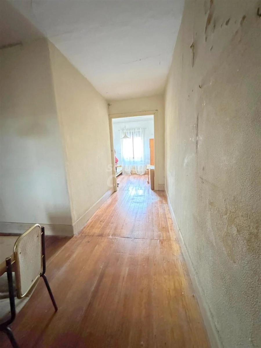 Prédio para Venda em Santa Marinha e São Pedro da Afurada Foto 5