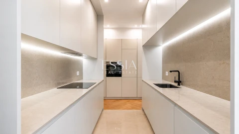 Apartamento T0 para Venda em Cedofeita, Santo Ildefonso, Sé, Miragaia, São Nicolau e Vitória