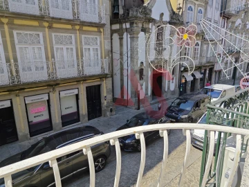 Apartamento T1 para Arrendamento em Oliveira, São Paio e São Sebastião