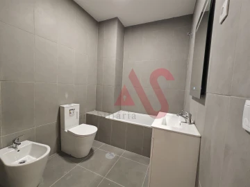Apartamento T1 para Arrendamento em Oliveira, São Paio e São Sebastião