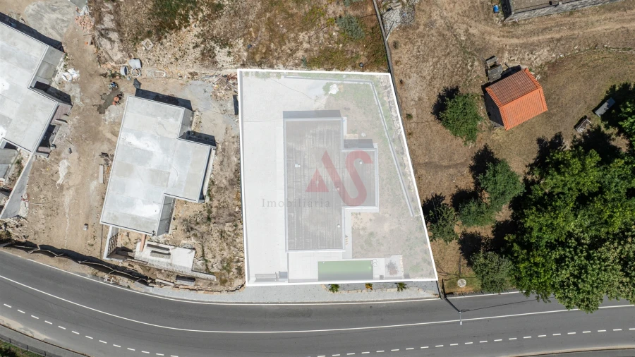 Moradia T3 para Venda em Leitões, Oleiros e Figueiredo Foto 3