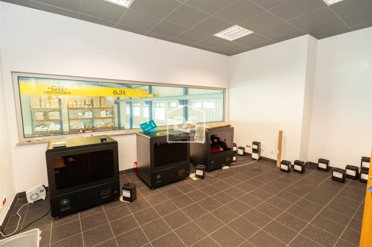 Negócio para Venda em Porto de Mós - São João Baptista e São Pedro Foto 14