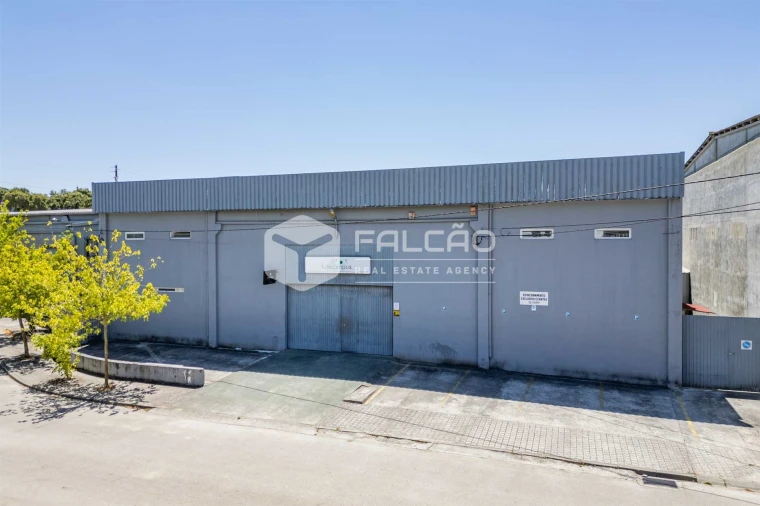 Armazém para Venda em Romeira e Várzea Foto 12