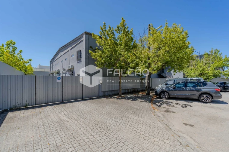 Armazém para Venda em Romeira e Várzea Foto 58