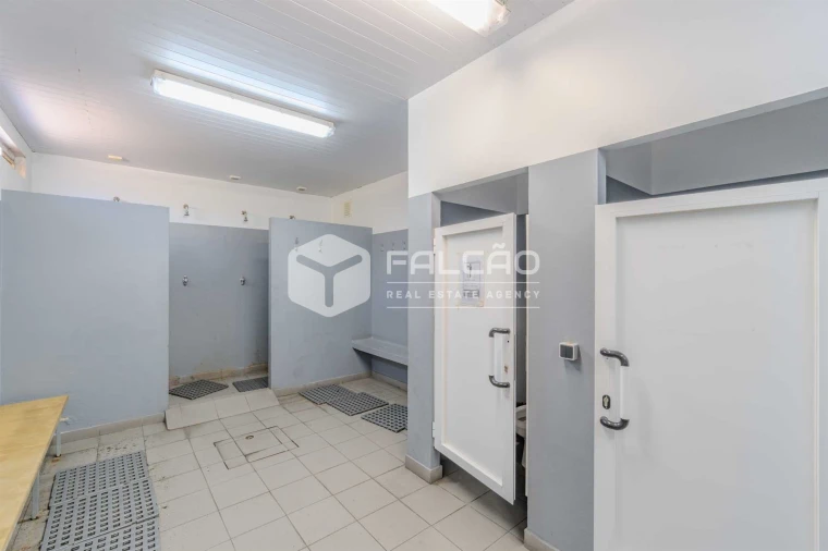 Armazém para Venda em Romeira e Várzea Foto 23